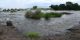 Au fond, la bruine en dit déjà long sur le volume d'eau plongeant dans la faille...